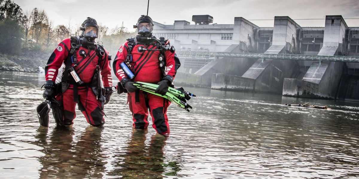 Tierrettung aus dem Wasser - akute Lebensgefahr auch für Personen!