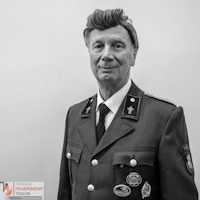 Hans_Jörg_Begräbnis2.jpeg